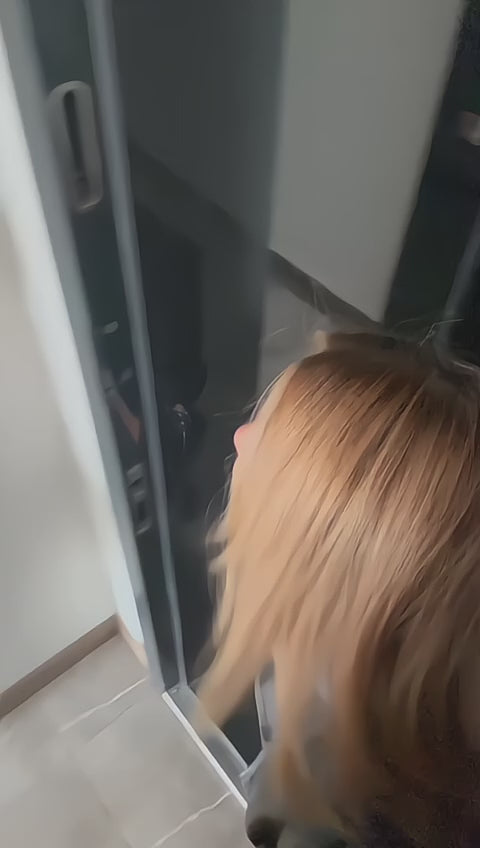 ŞARJLI SAÇ DÜZLEŞTİRİCİ TARAK™ video